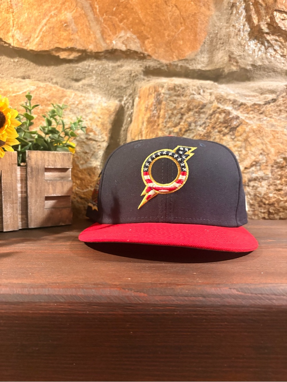 Omaha Storm Chasers size 7 1/2